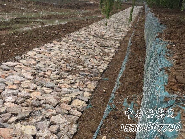 格賓擋墻.jpg 格賓擋墻.jpg